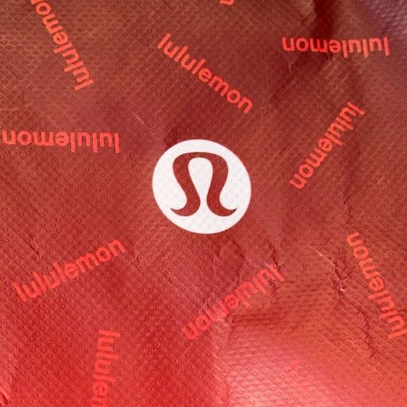Lululemon Red Ombre Snap Reusable Retail Paper Shopping Tote Bag Ladies Small - Picture 4 of 10